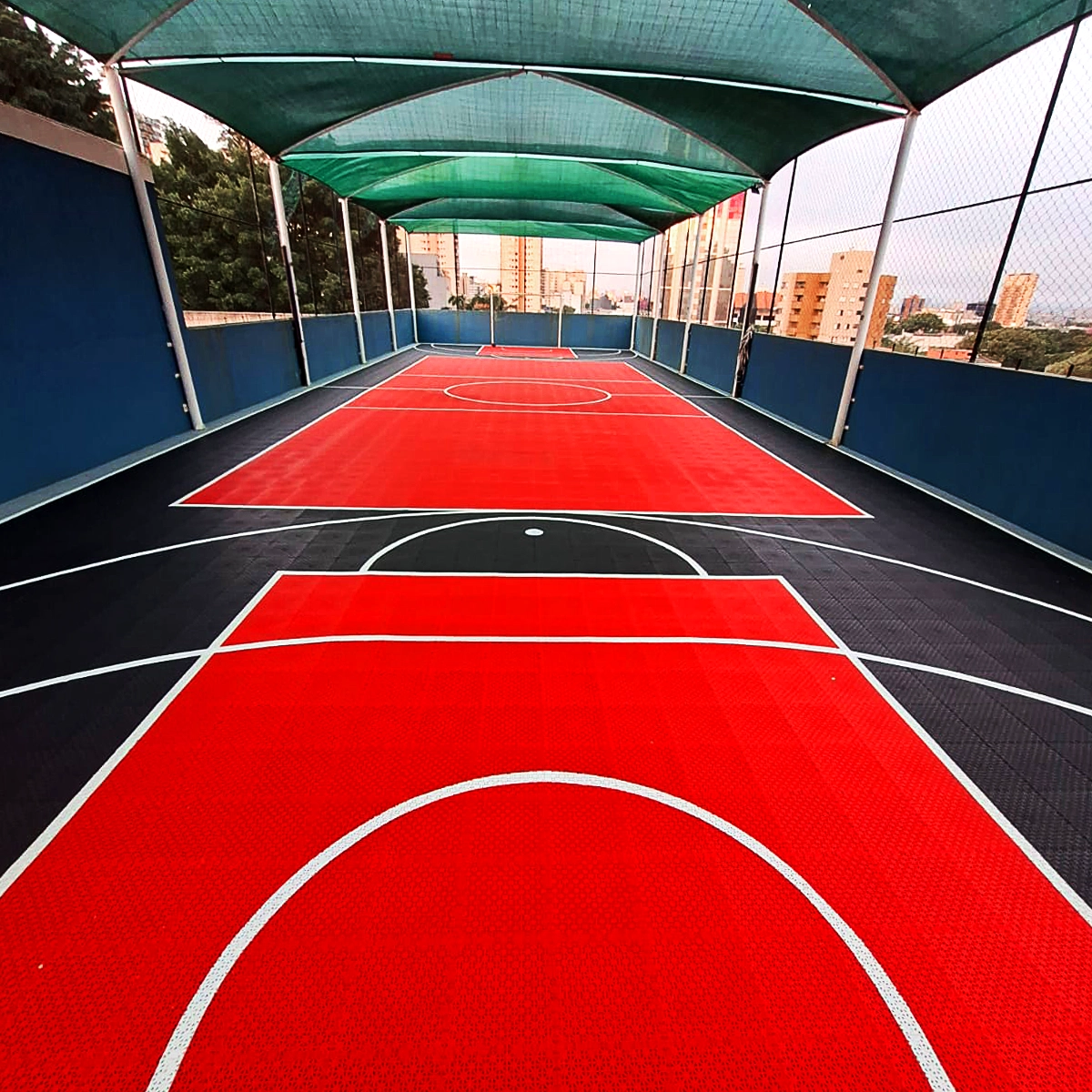 Quadra poliesportiva em escola em Santana, São Paulo-SP — vista 1